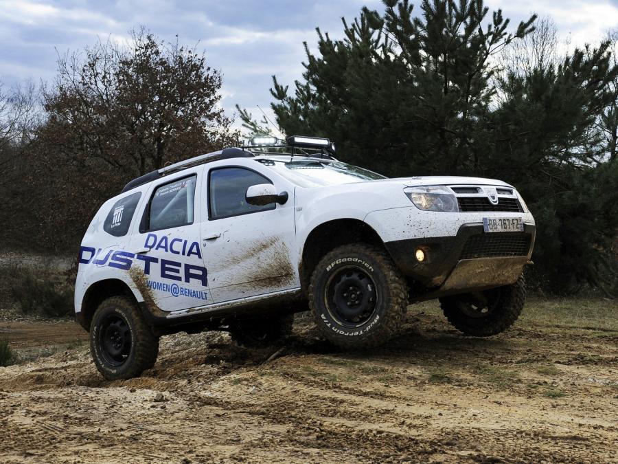  Dacia Duster Rallye Aicha Des Gazelles 2010 года  (фото 1 из 13)